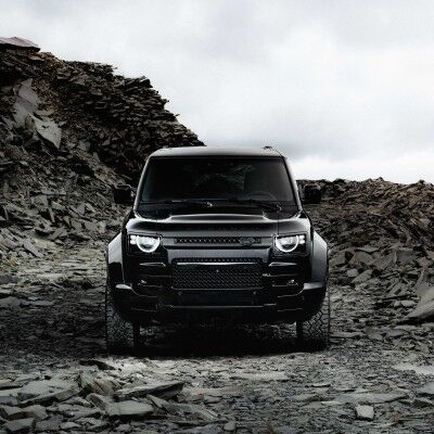 DEFENDER OCTA BLACK