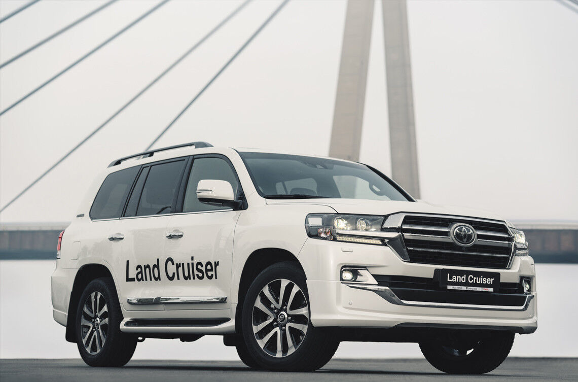 Toyota Land Cruiser 200