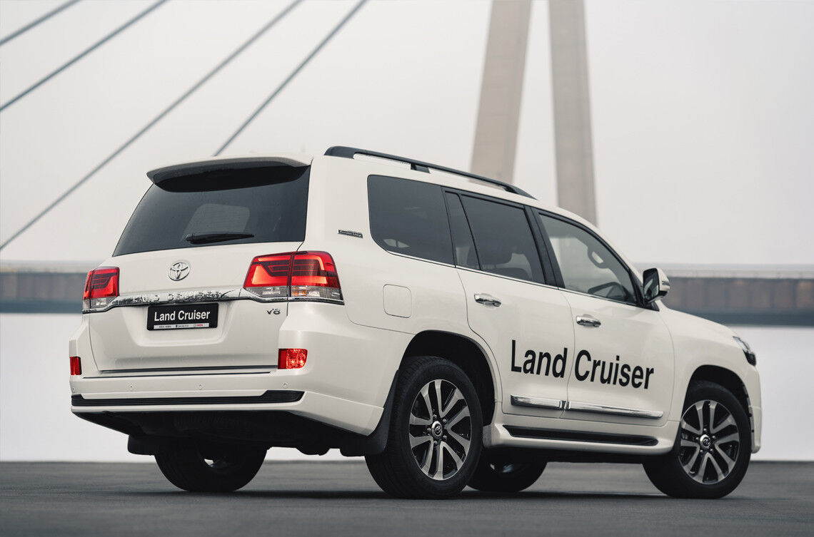 Toyota Land Cruiser 200