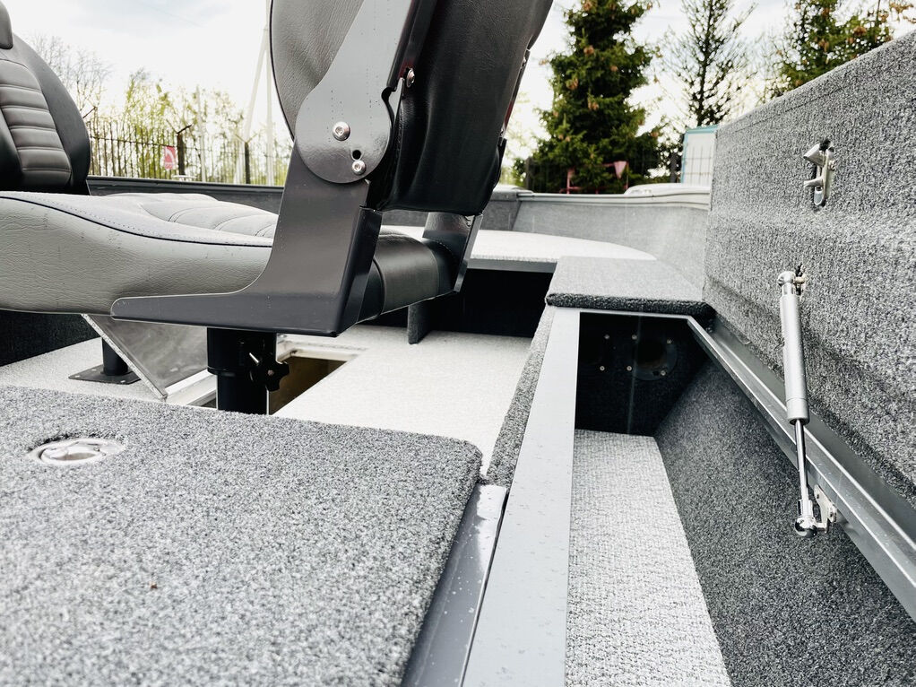 Powerboat 470 Tiller