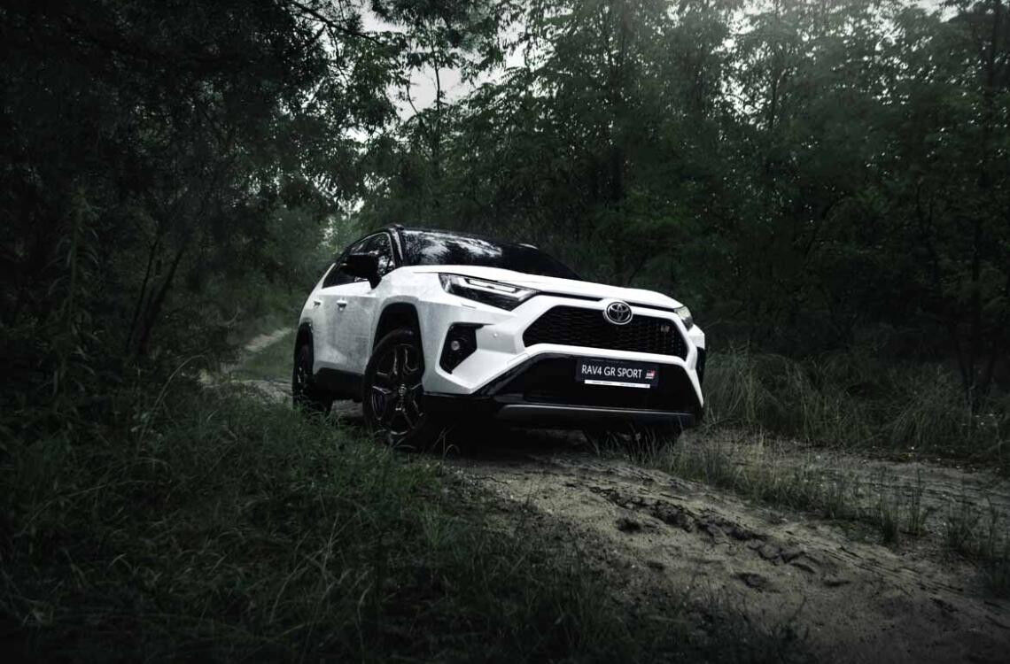 Toyota RAV4 гібрид