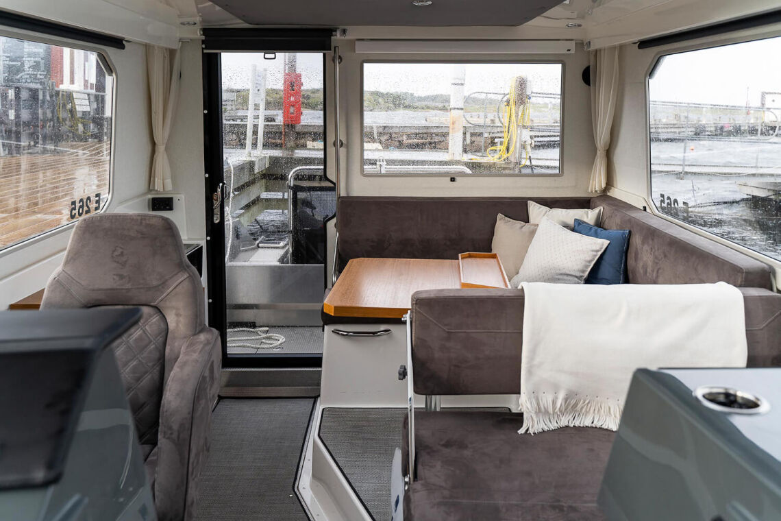 Buster Phantom Q Cabin