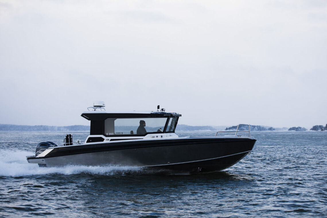 Buster Phantom Q Cabin