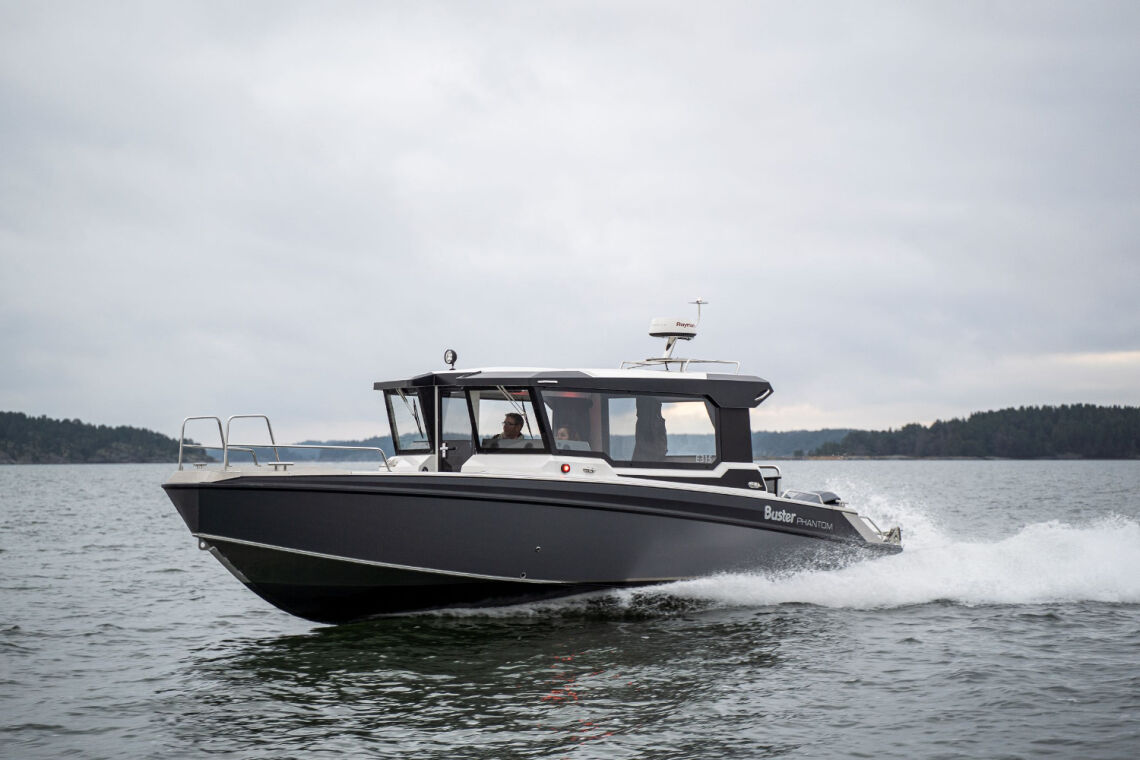 Buster Phantom Q Cabin