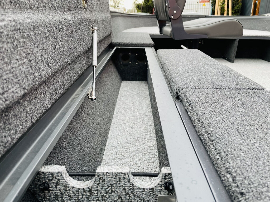 Powerboat 470 Tiller