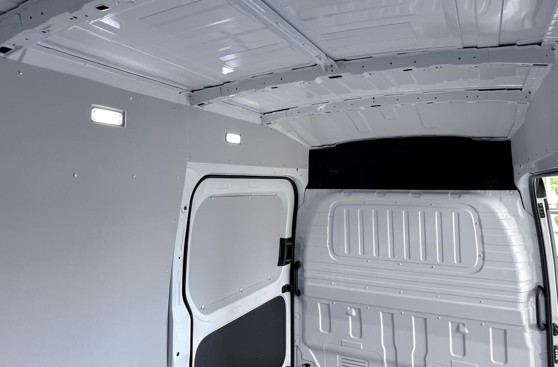 Maxus eDeliver 9 – коммерческий электрофургон.