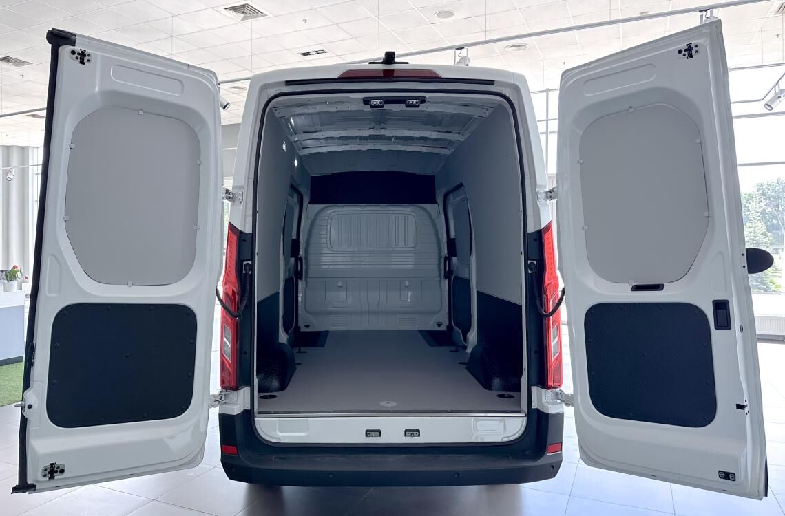 Maxus eDeliver 9 – коммерческий электрофургон.