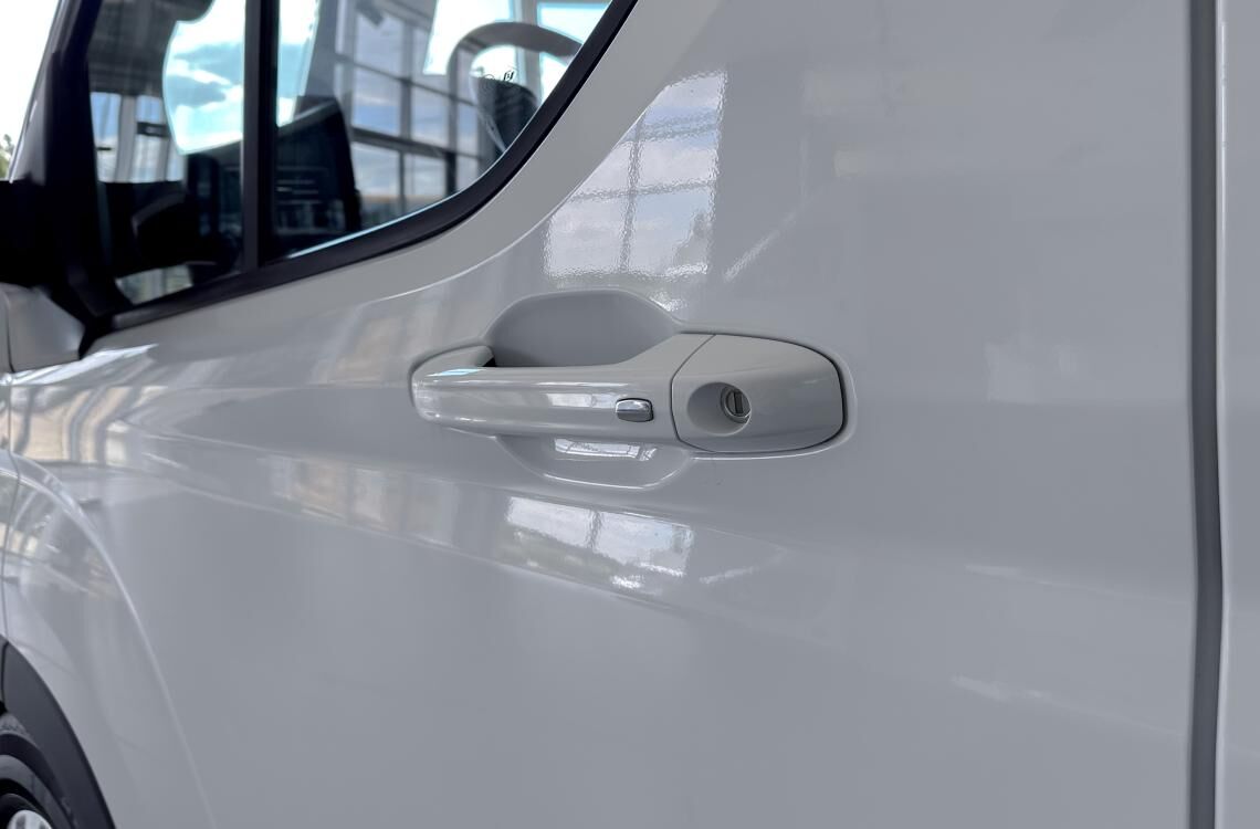 Maxus eDeliver 9 – коммерческий электрофургон.