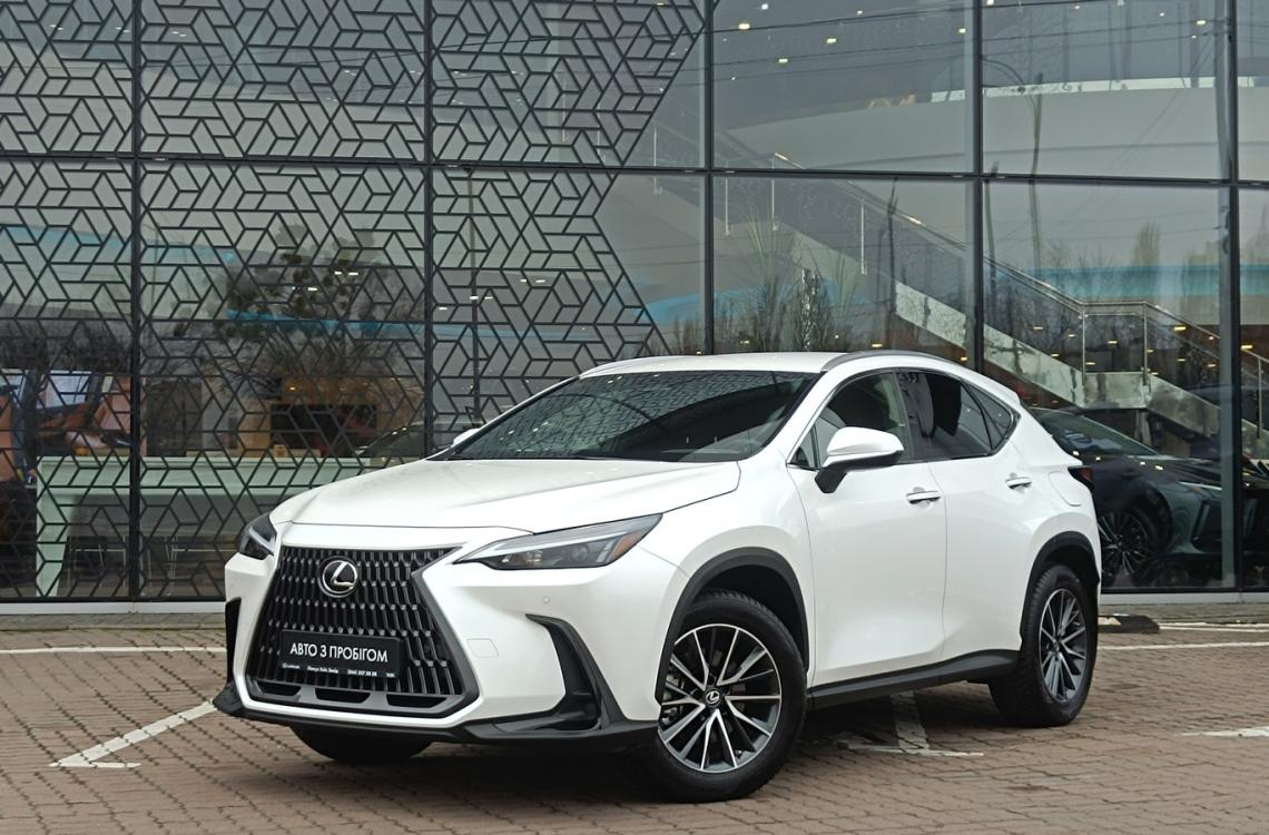 Придбати Lexus NX200