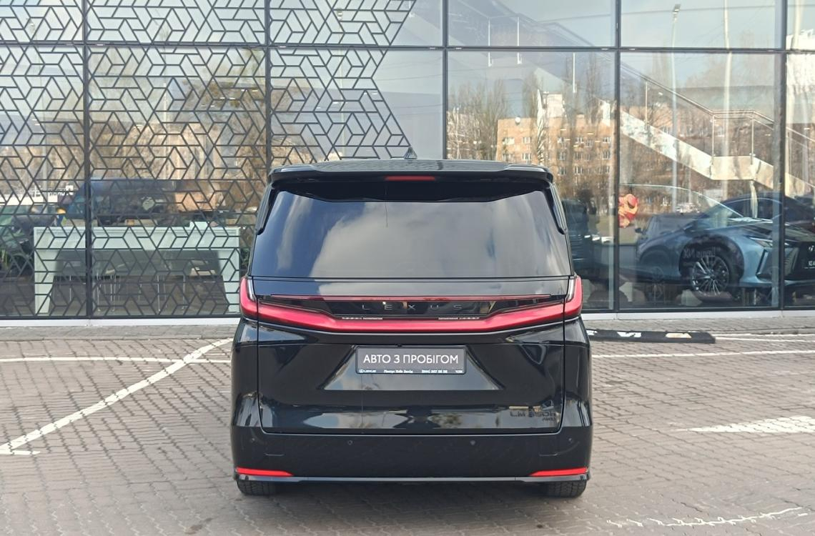 Купить Lexus LM 350h