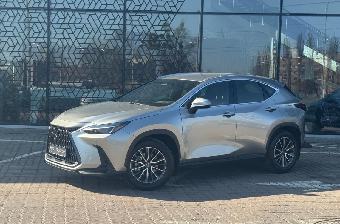 Купить Lexus NX200