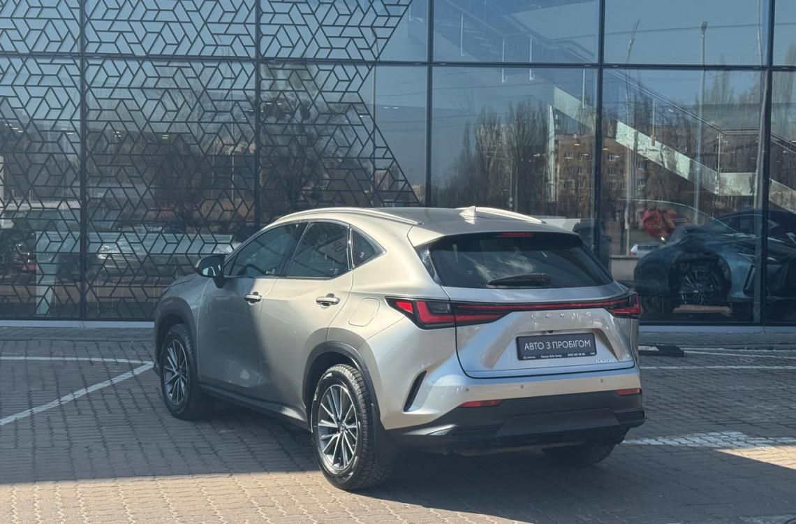 Купить Lexus NX200