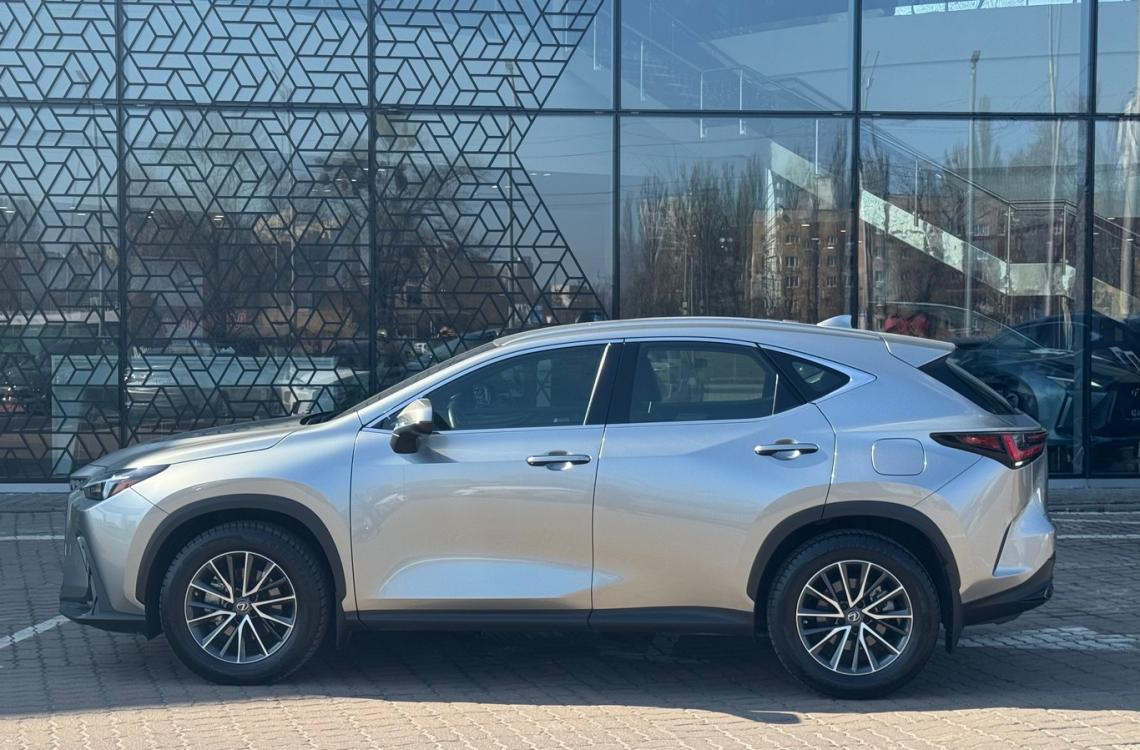 Купить Lexus NX200