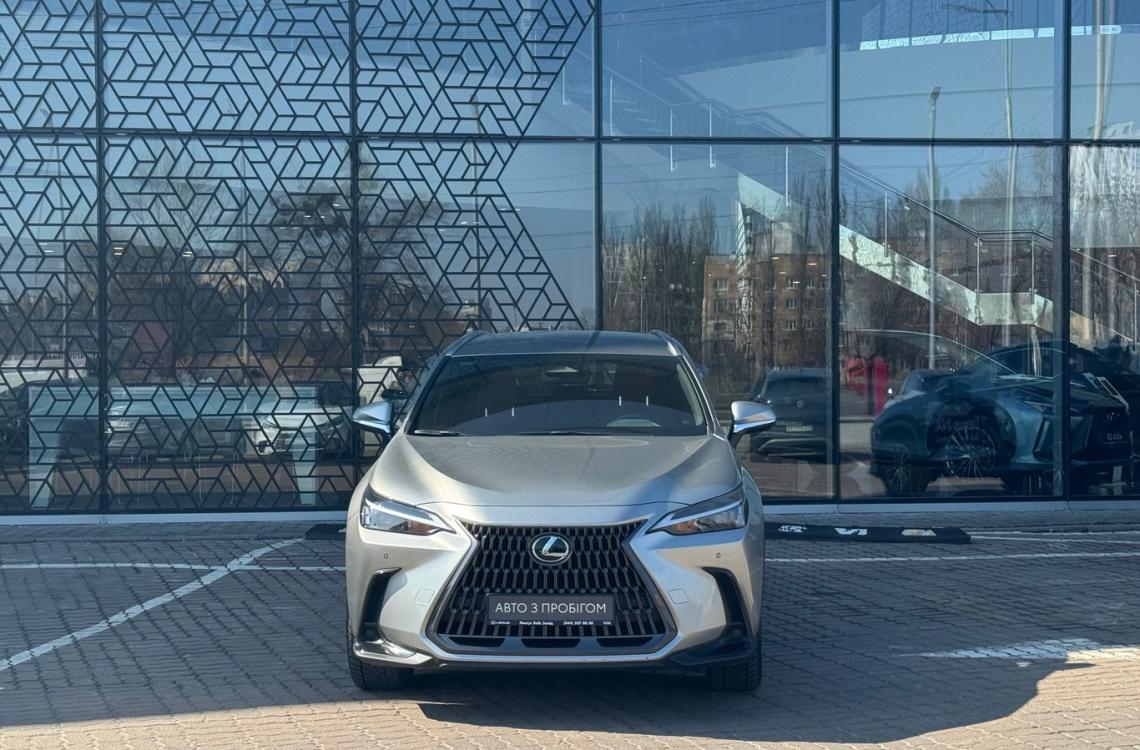 Купить Lexus NX200