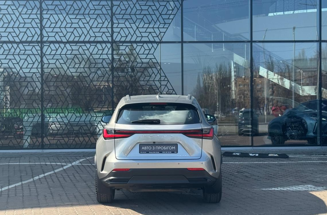 Купить Lexus NX200
