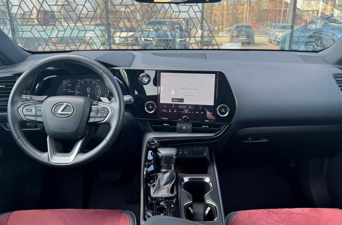 Купить Lexus NX200