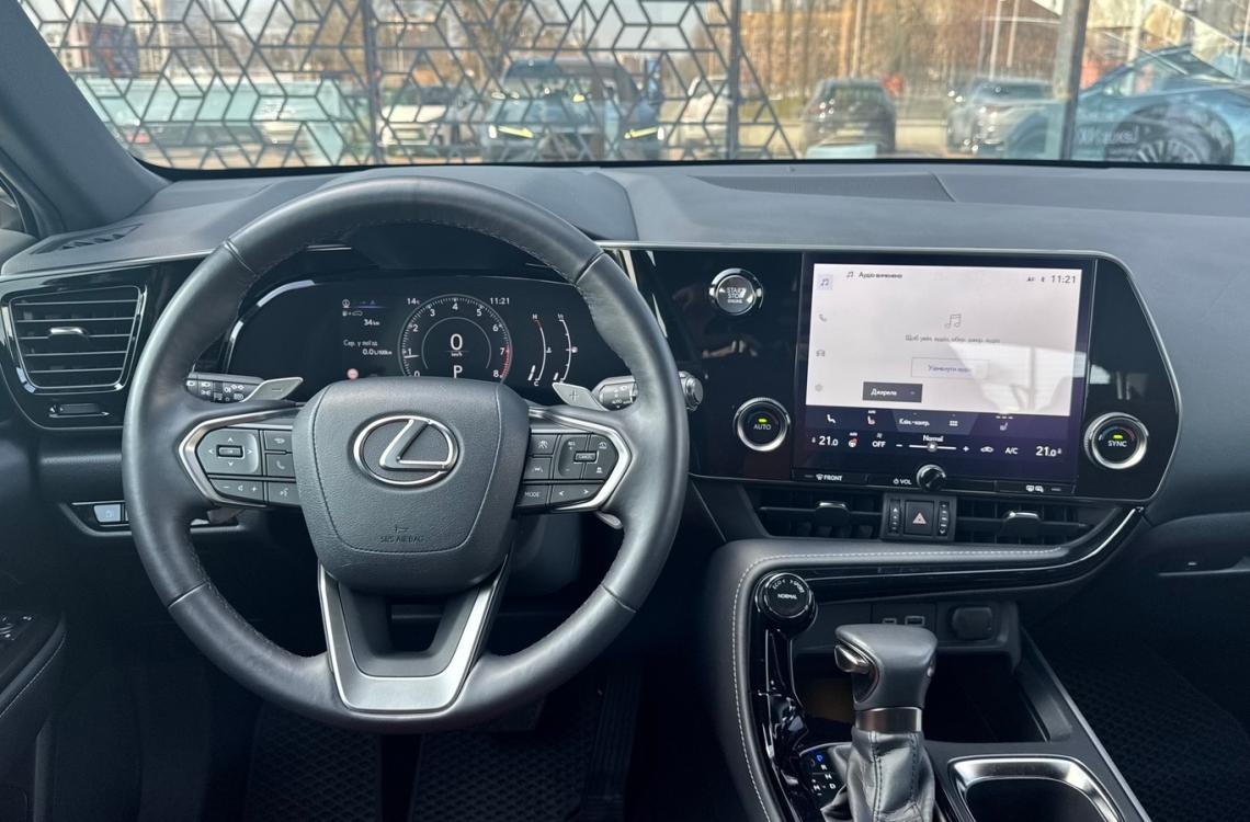 Купить Lexus NX200