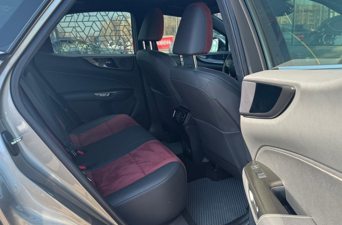 Купить Lexus NX200