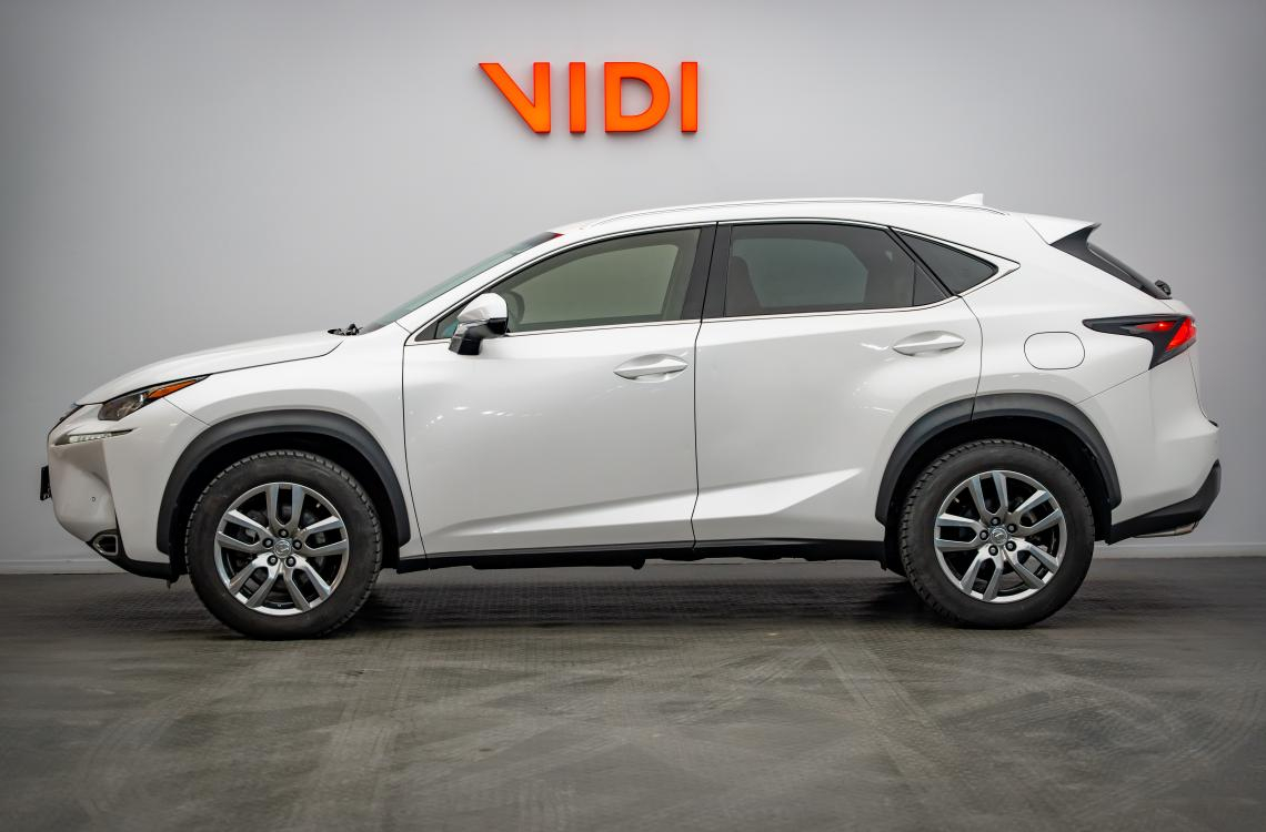 Придбати Lexus NX