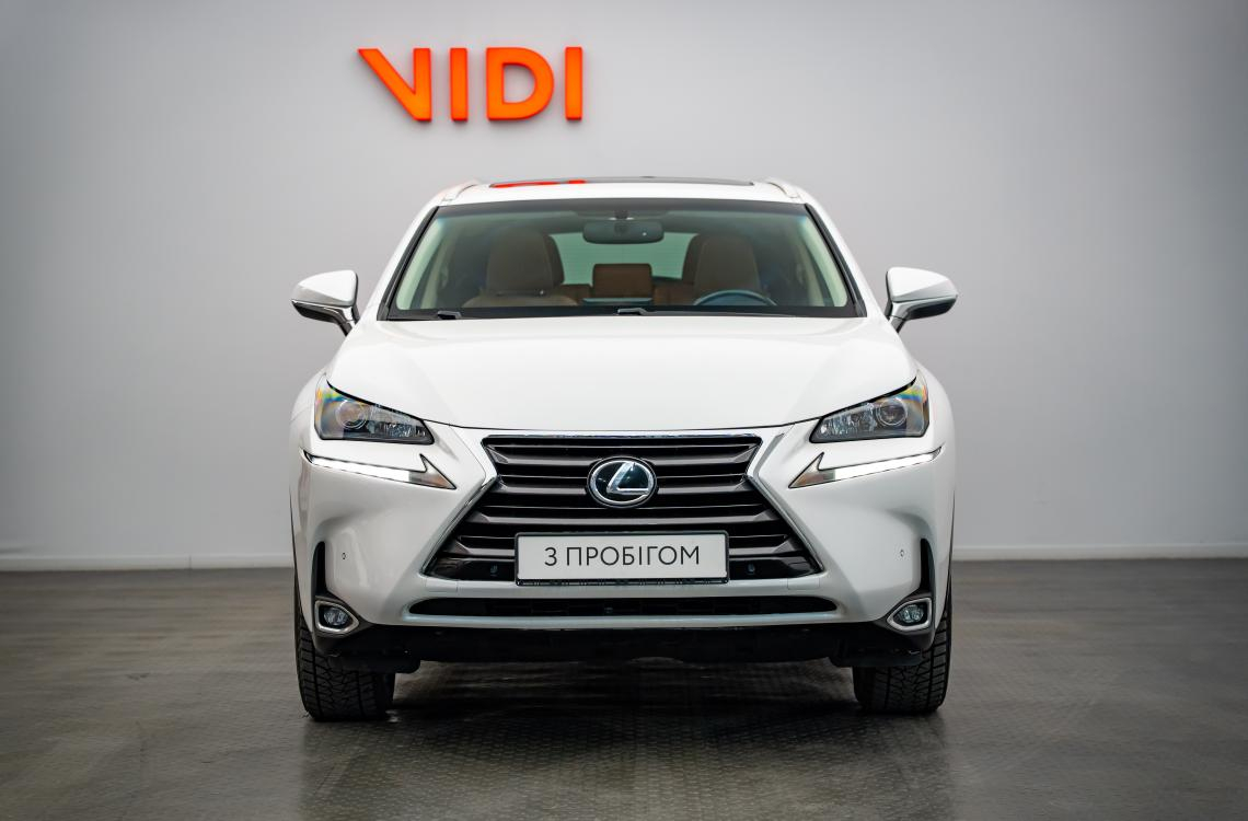 Придбати Lexus NX