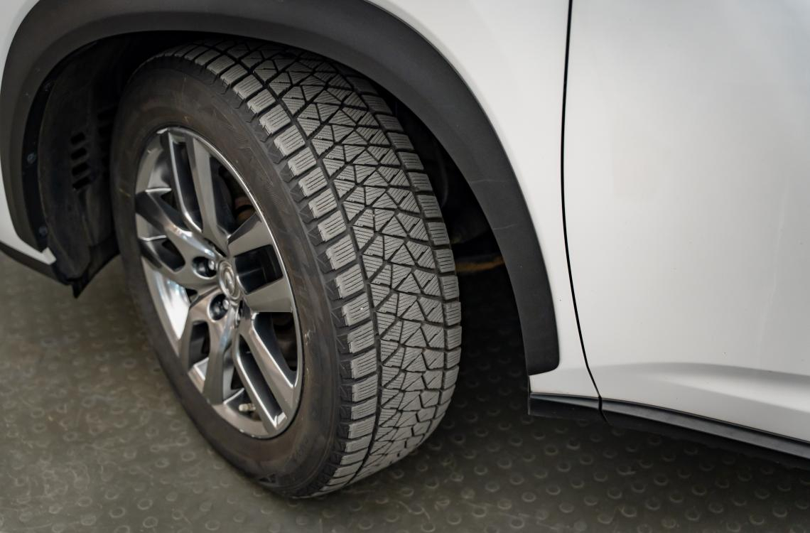 Придбати Lexus NX