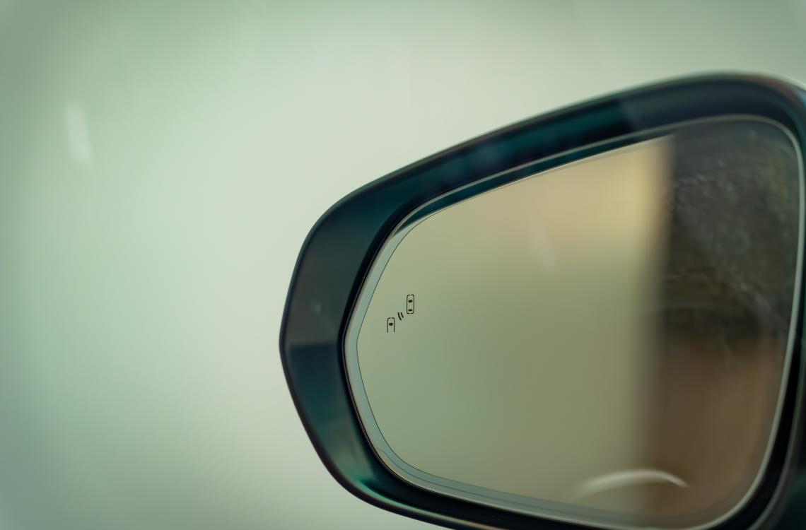 Придбати Lexus NX