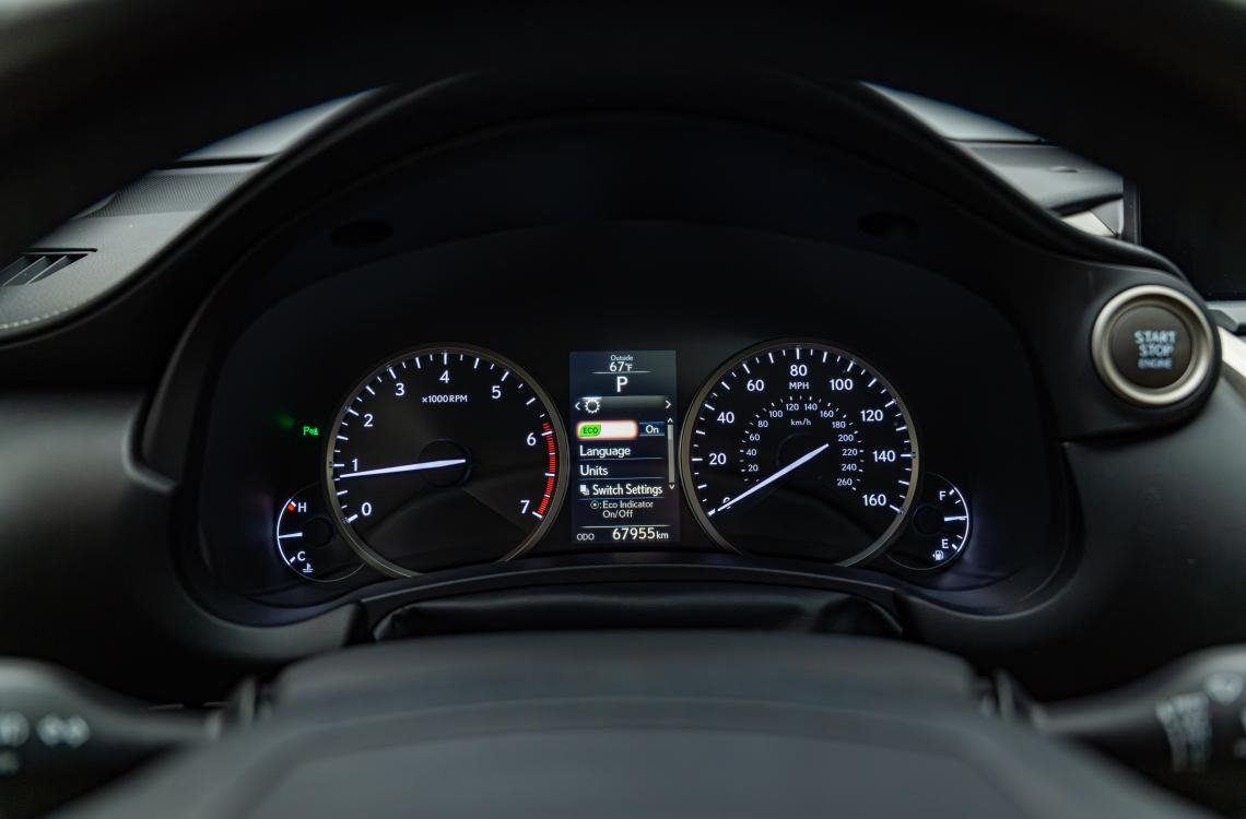 Придбати Lexus NX