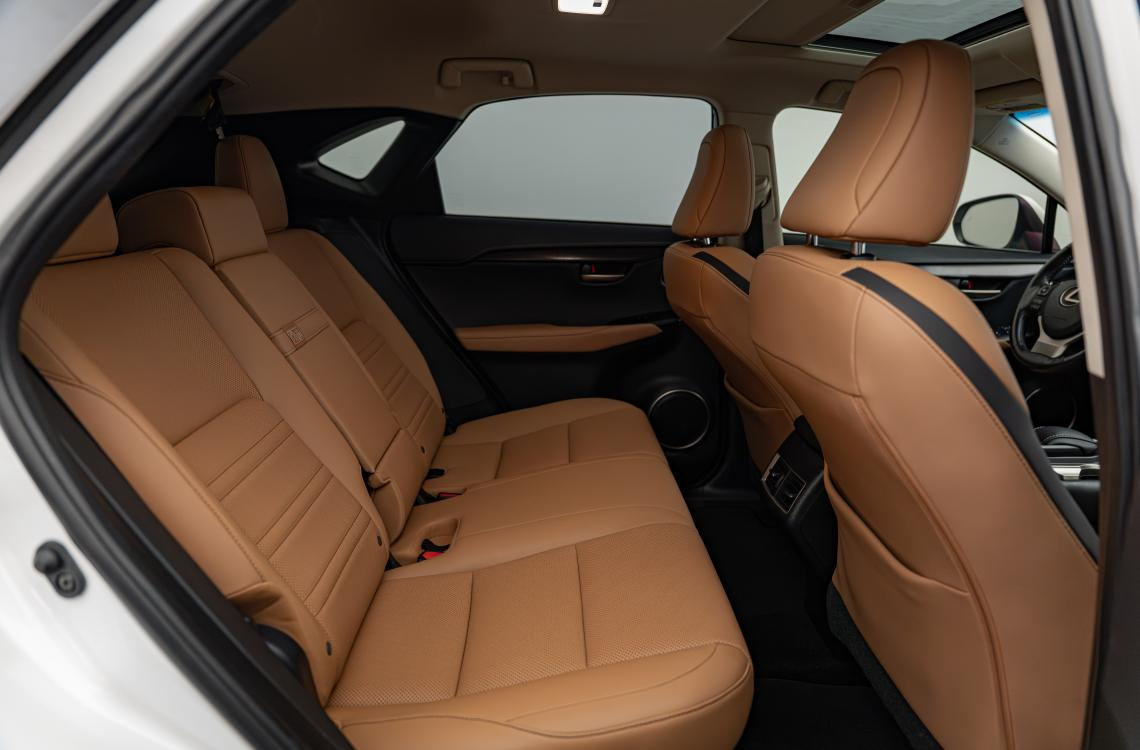 Придбати Lexus NX