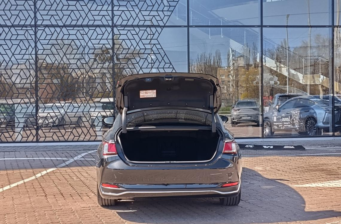 Придбати Lexus ES300h
