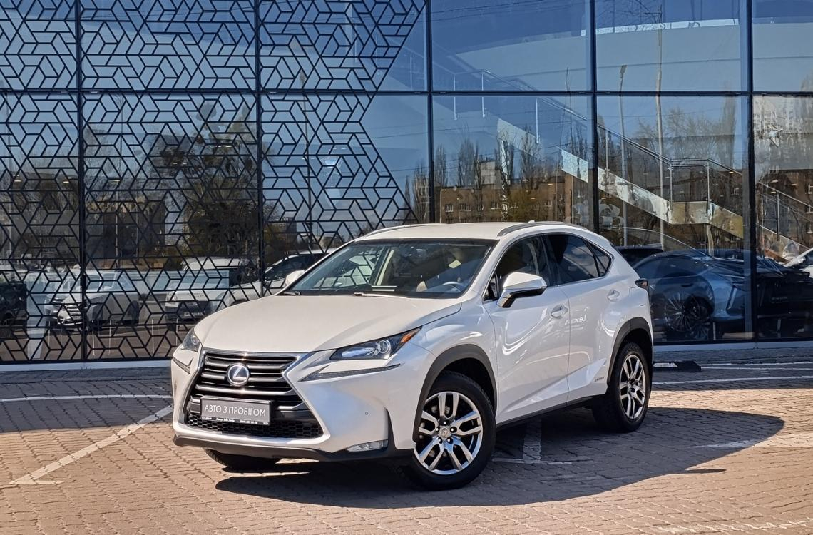Купить Lexus NX300h