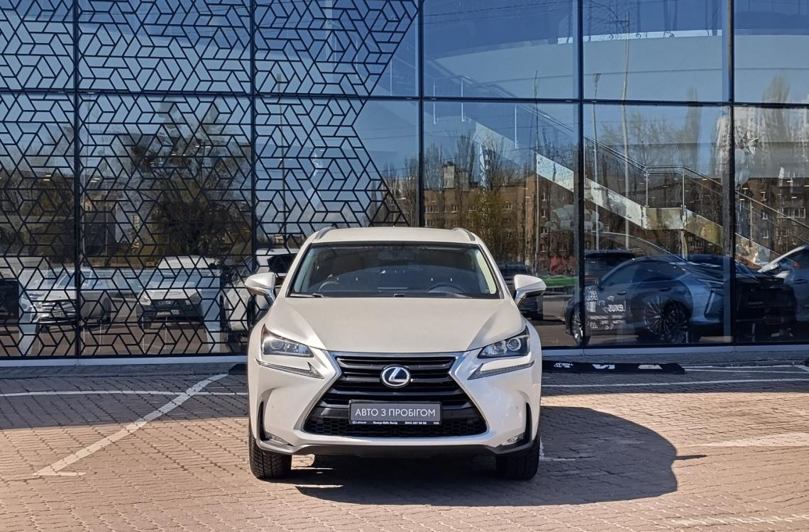 Купить Lexus NX300h