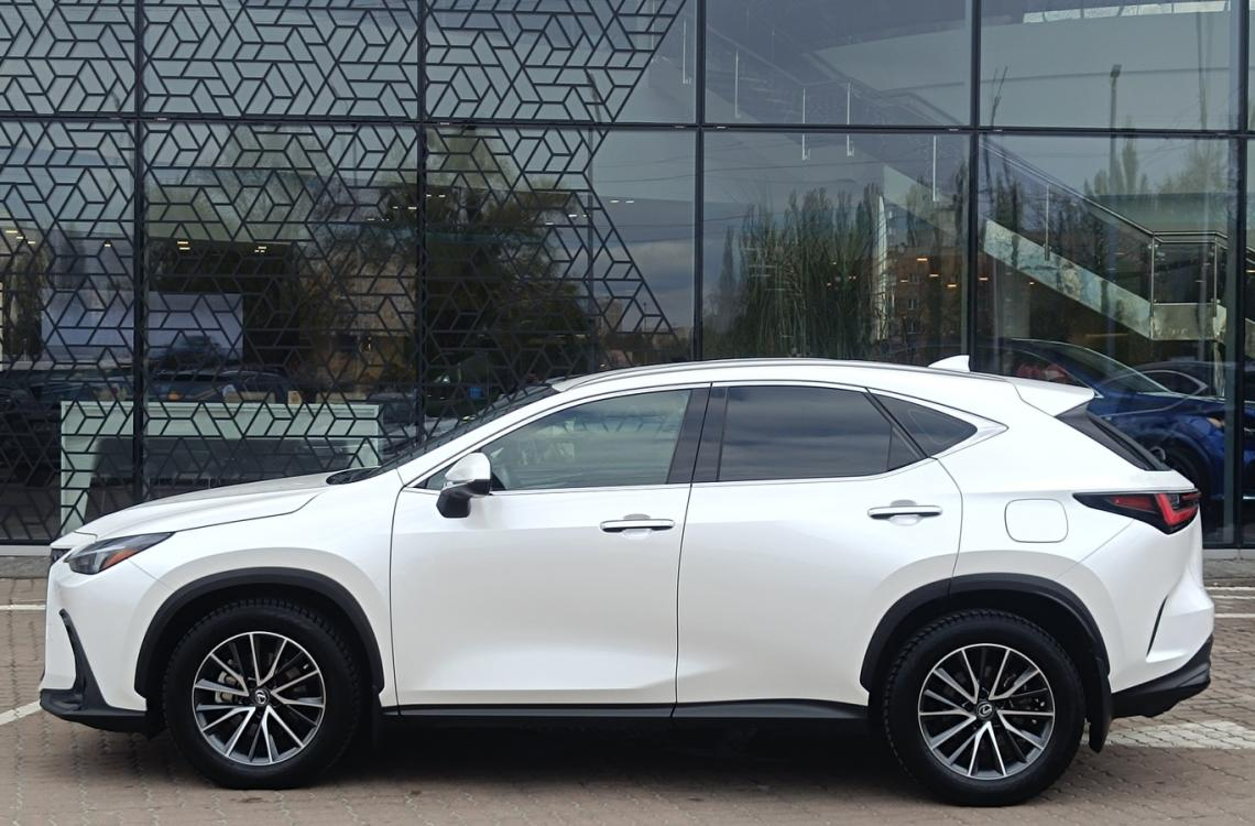 Купить Lexus NX250