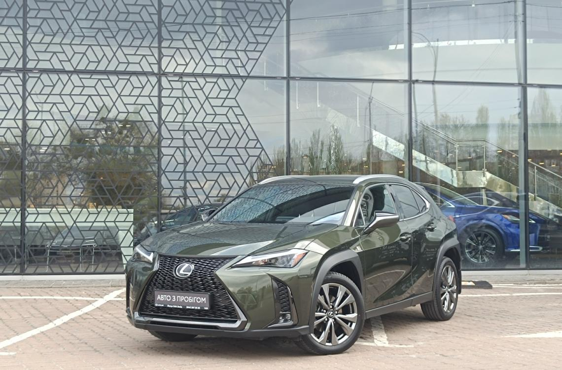 Купить Lexus UX250h