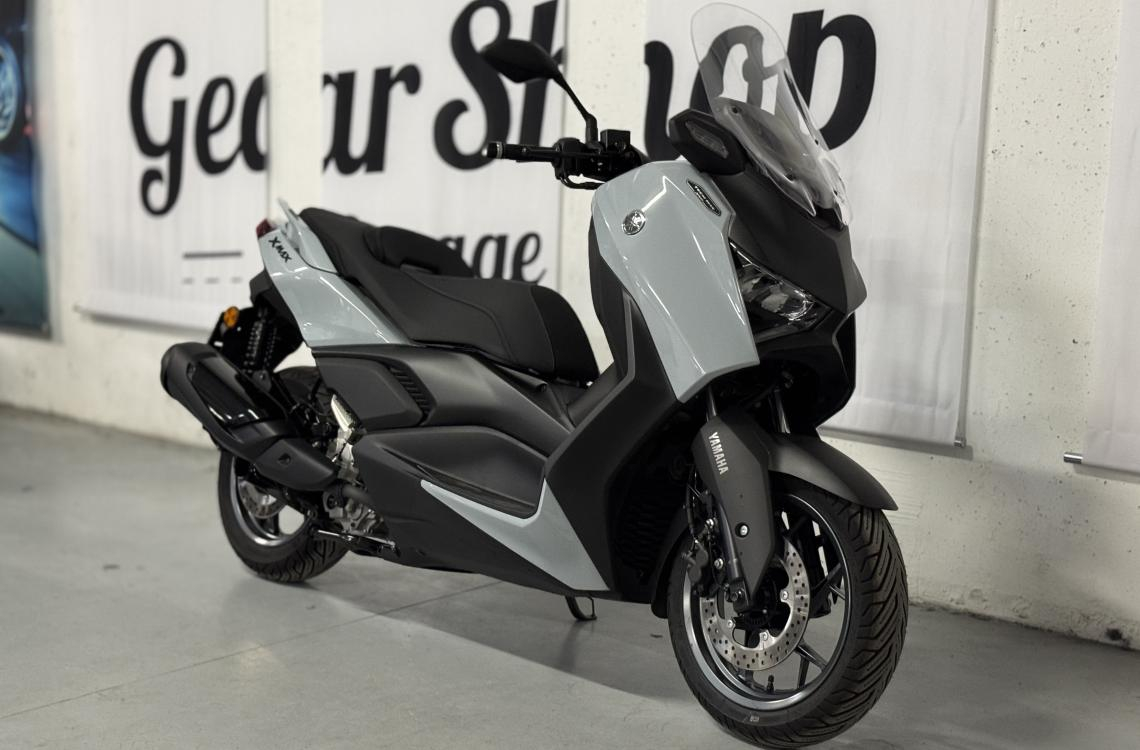 Yamaha XMAX 300 Tech MAX
