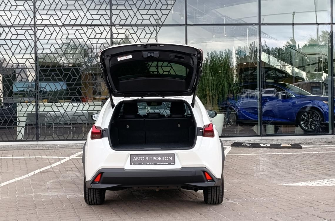 Купить Lexus UX