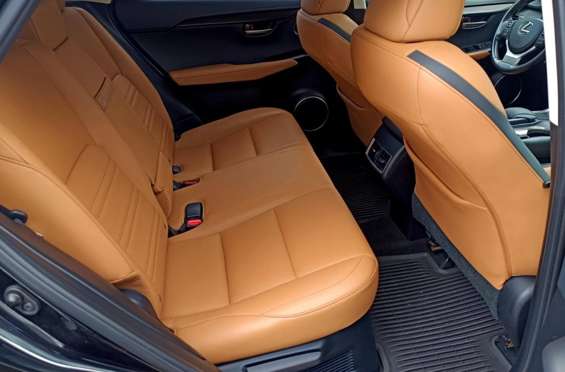 Придбати Lexus NX 200