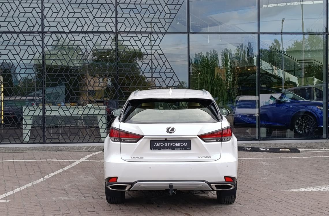 Придбати Lexus RX