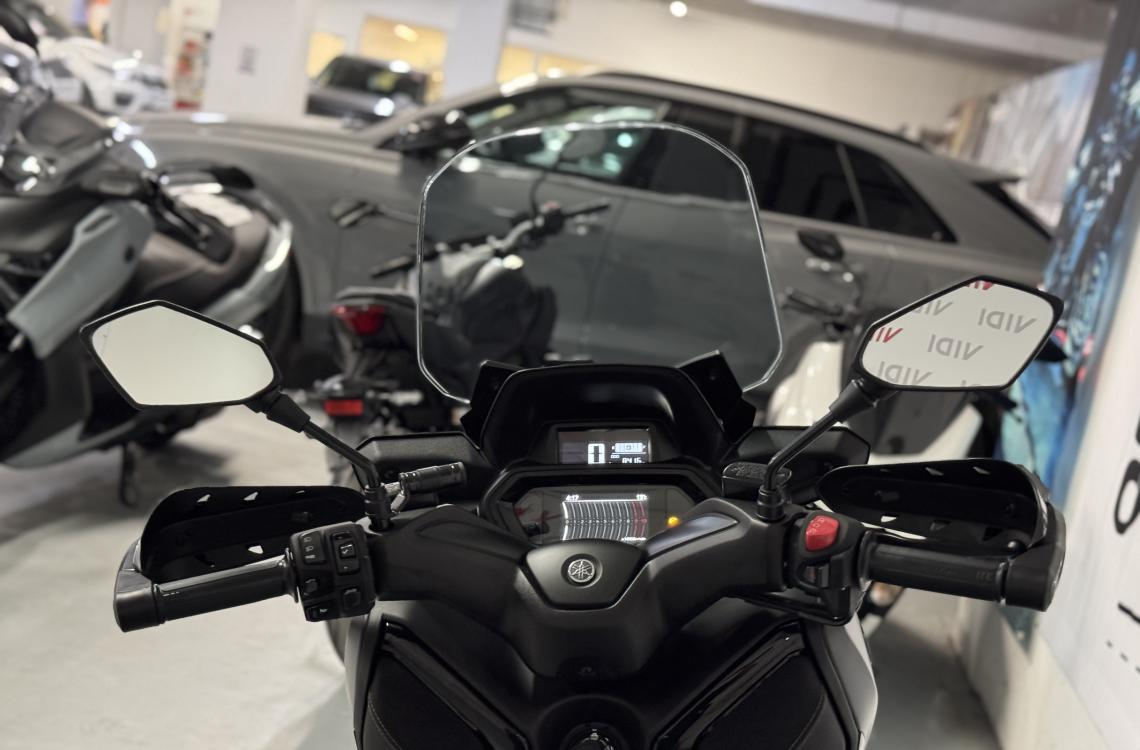 Yamaha XMAX 300 Tech MAX