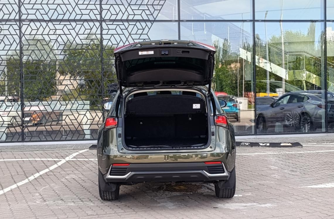 Придбати Lexus NX200