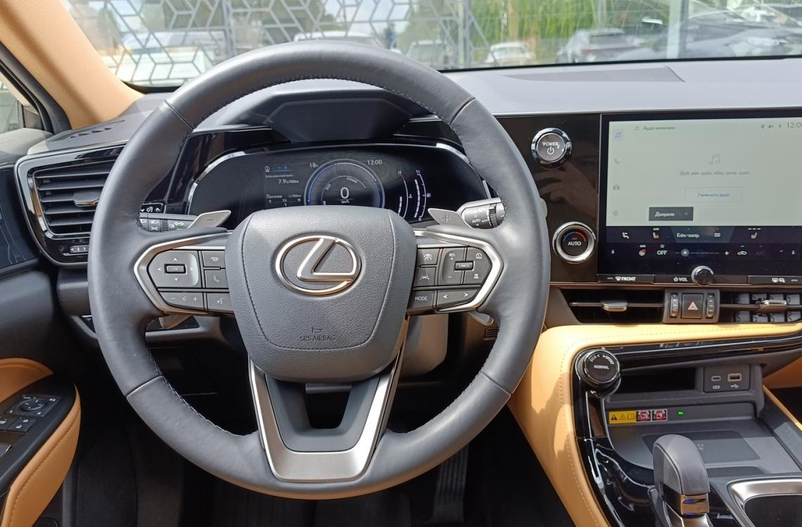 Придбати Lexus NX350h