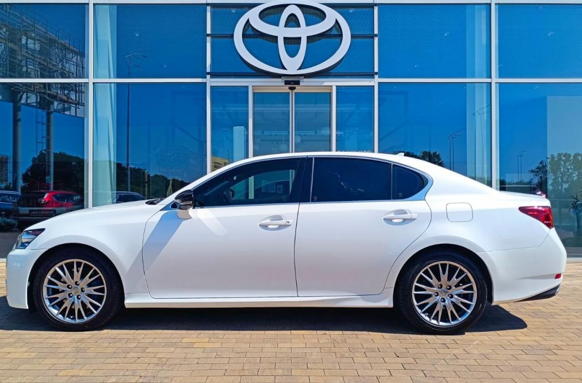 Придбати Lexus GS 350