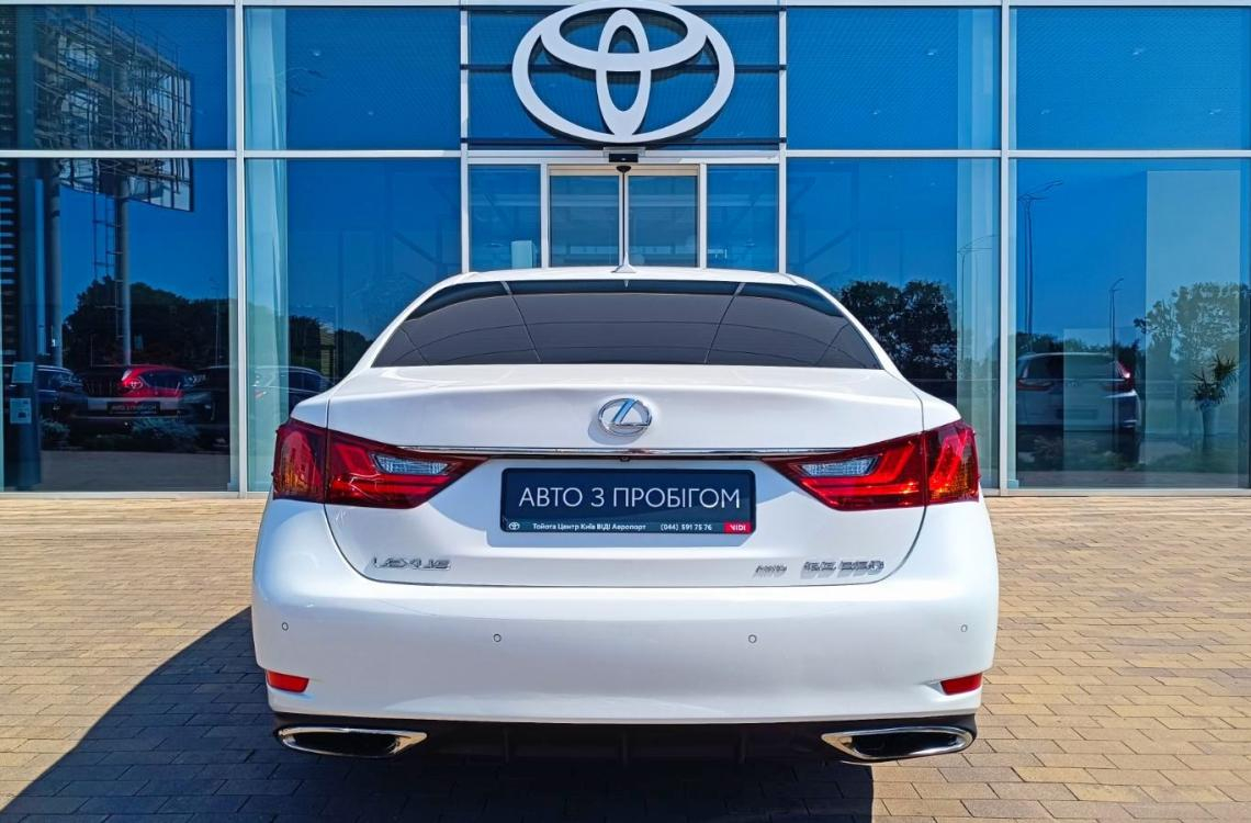 Придбати Lexus GS 350