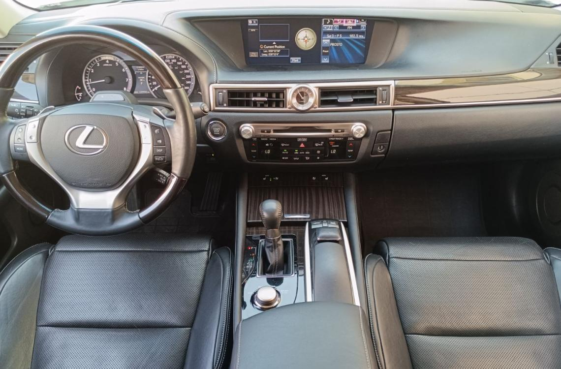 Придбати Lexus GS 350