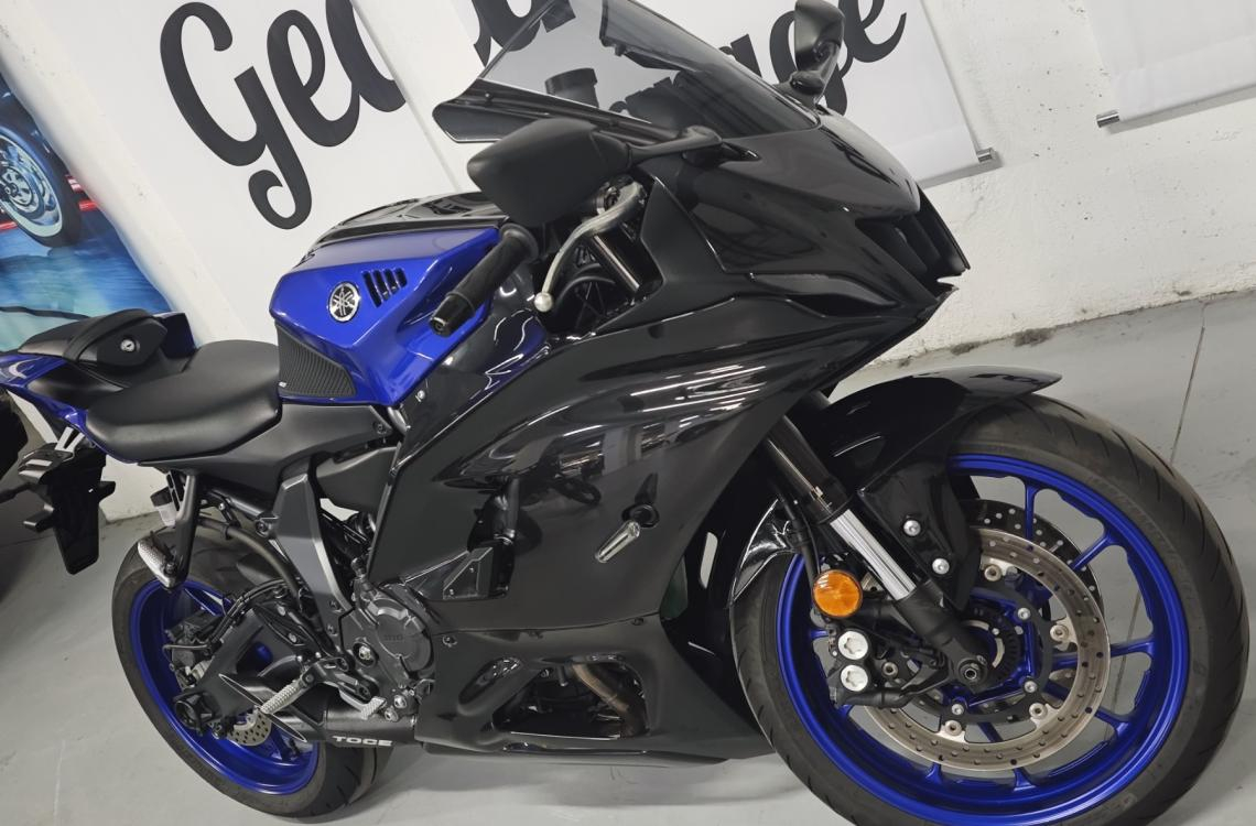 Yamaha YZF-R7