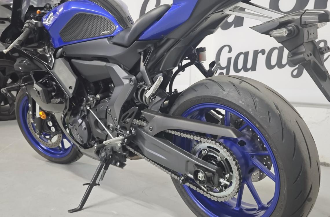 Yamaha YZF-R7