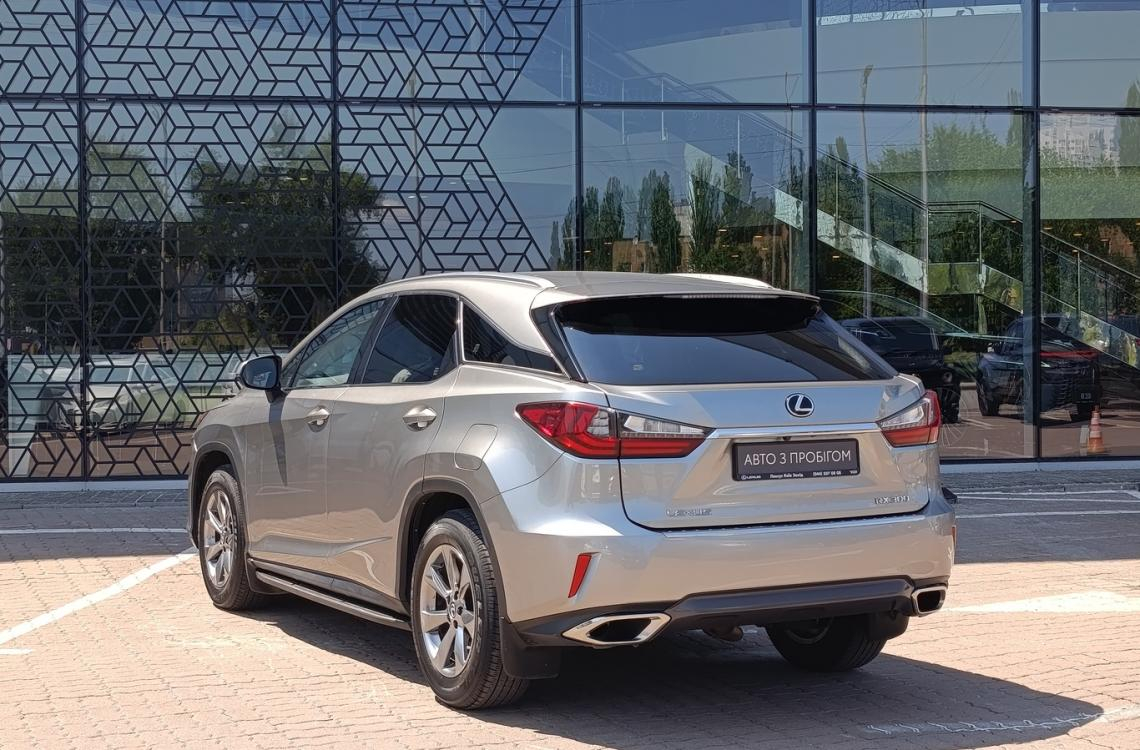 Купить Lexus RX300