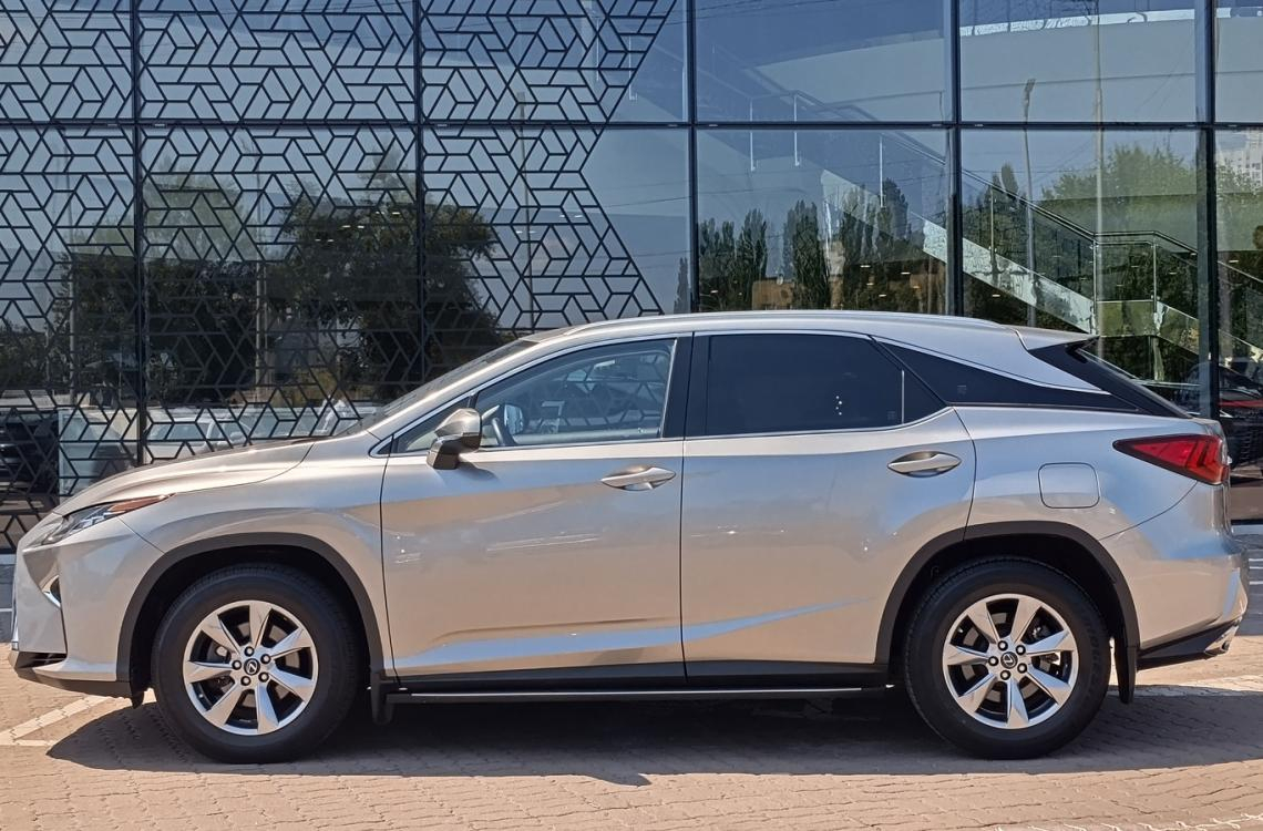 Купить Lexus RX300