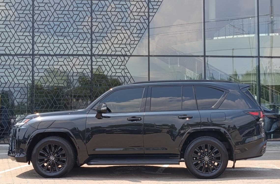 Купить Lexus LX500d