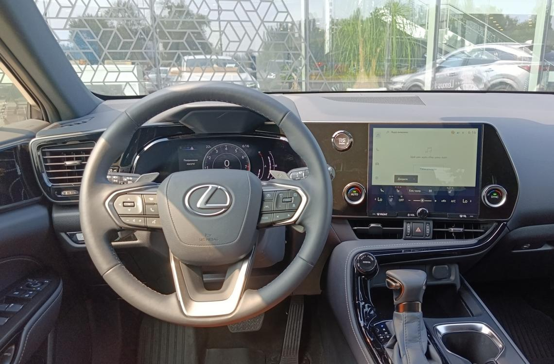 Купить Lexus NX200