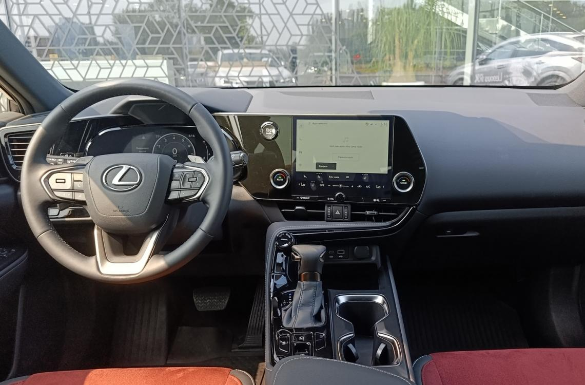 Купить Lexus NX200